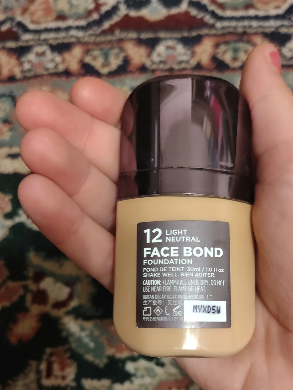 Urban Decay Face Bond Foundation I'm Shade 12 Light Neutral